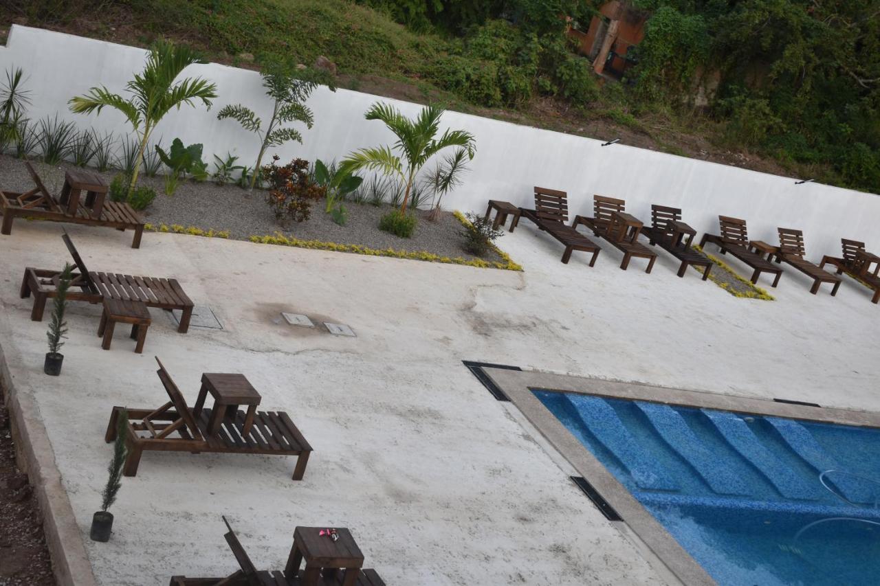 Hotel Malaki Los Ayala Exteriér fotografie